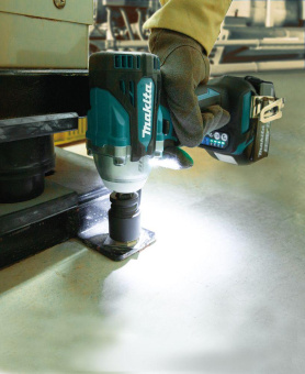 Гайковерт Makita DTW300Z аккум. патрон:квад.1/2" от магазина РЭССИ