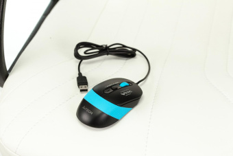 Кресло игровое Zombie RUNNER белый/голубой эко.кожа крестов. пластик от магазина РЭССИ