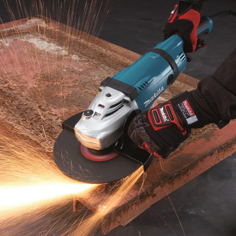 Углошлифовальная машина Makita GA7040SF01 2600Вт 8500об/мин рез.шпин.:M14 d=180мм от магазина РЭССИ