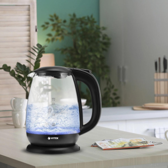 Чайник электрический Vitek VT-7060 1.7л. 2200Вт разноцветный корпус: пластик от магазина РЭССИ
