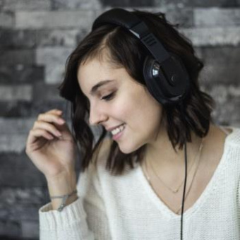 Наушники мониторные Thomson HED4407 TV Hi-Fi 8м черный проводные оголовье (00132469) от магазина РЭССИ