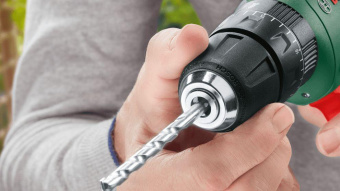 Дрель-шуруповерт Bosch UniversalDrill 18V аккум. патрон:быстрозажимной (кейс в комплекте) (06039D4002) от магазина РЭССИ