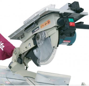 Торцовочная пила Makita LH1040F 1650Вт 4800об/мин d=260мм от магазина РЭССИ