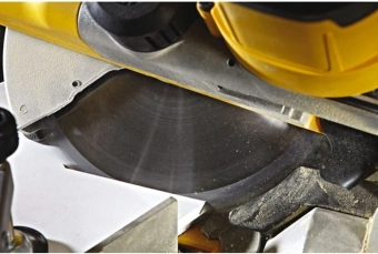 Торцовочная пила DeWalt DWS778 1850Вт 4300об/мин d=250мм от магазина РЭССИ