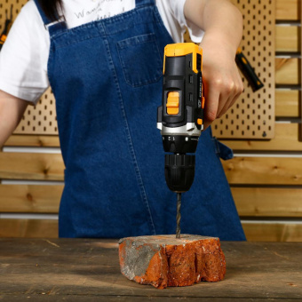 Дрель-шуруповерт Deko Banger 12V Li-Ion аккум. патрон:быстрозажимной (кейс в комплекте) (063-4167) от магазина РЭССИ