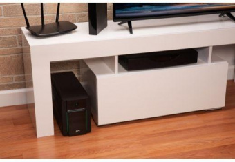 Источник бесперебойного питания APC Easy-UPS BVX1600LI-GR 900Вт 1600ВА черный от магазина РЭССИ