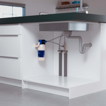 Водоочиститель Brita MyPure P1 + круглый смеситель белый/синий от магазина РЭССИ