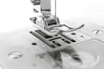 Швейная машина Singer Talent 3327A белый от магазина РЭССИ