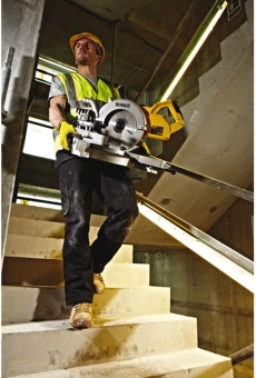 Торцовочная пила DeWalt DWS778 1850Вт 4300об/мин d=250мм от магазина РЭССИ