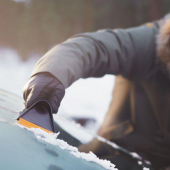 Скребок Fiskars Solid 21.5см черный/оранжевый (1019354) от магазина РЭССИ