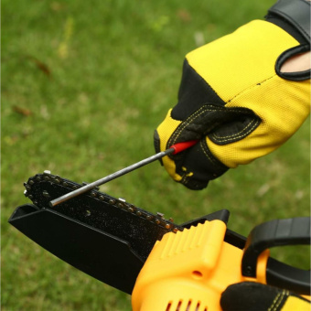 Цепная пила Deko DKCHS 20-4 аккум. дл.шины:4"(10cm) 1аккум. 2Ач ЗУ (063-4308) от магазина РЭССИ