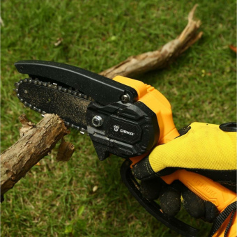 Цепная пила Deko DKCHS 20-4 аккум. дл.шины:4"(10cm) 1аккум. 2Ач ЗУ (063-4308) от магазина РЭССИ
