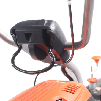 Подметательная машина бензин. Patriot S 608P 6л.с. от магазина РЭССИ