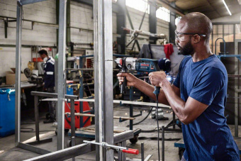 Набор сверл Bosch HSS PointTeQ (2608577350) по металлу (18пред.) для шуруповертов/дрелей от магазина РЭССИ