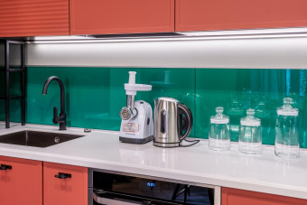 Чайник электрический Starwind SKS4210 1.7л. 2200Вт серебристый матовый (корпус: нержавеющая сталь) от магазина РЭССИ