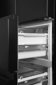 Холодильник Hyundai CM55043F 3-хкамерн. черная сталь инвертер от магазина РЭССИ