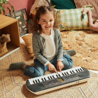 Синтезатор Casio SA-81 44клав. черный от магазина РЭССИ