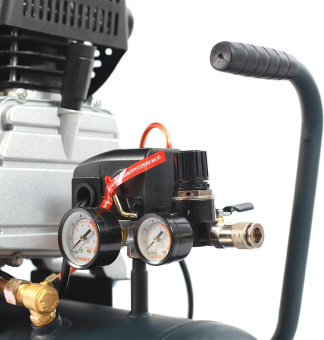 Компрессор поршневой Patriot Professional 24-320 масляный 320л/мин 24л 2000Вт от магазина РЭССИ