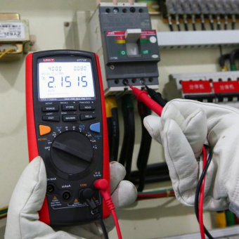 UT71E UNI-T Мультиметр цифровой с автодиапазоном true RMS порт USB от магазина РЭССИ