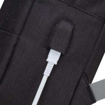 Рюкзак для ноутбука 15.6" Riva 7562 черный полиэстер от магазина РЭССИ